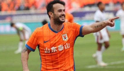 开云App-经友好协商，山东泰山足球俱乐部正式与外援瓦科完成续约