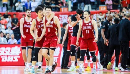 开云移动端-三次站在悬崖边三次化险为夷 浙江终于圆梦总决赛