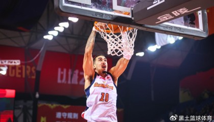 开云中国-42分36分27分！广东第一大杀器非他莫属：杜锋还舍得裁掉奎因吗？|广东队|吉林队|广东男篮|比赛|数据_新浪体育_新浪新闻