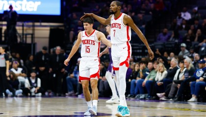 开云官网-KD日常夸奖谢泼德：他能突能投&amp;防守积极 为其他人打开了空间