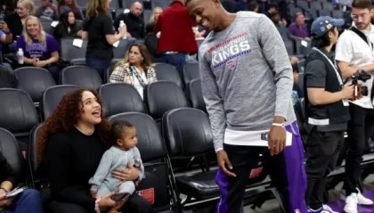 开云App-福克斯将勇士视作竞争对手 带队夺冠是他唯一目标